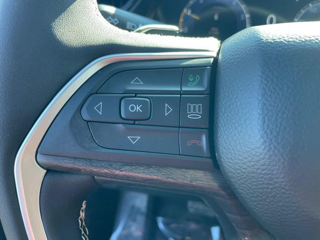 New 2026 Jeep Grand Cherokee Altitude AWD/4WD image 31