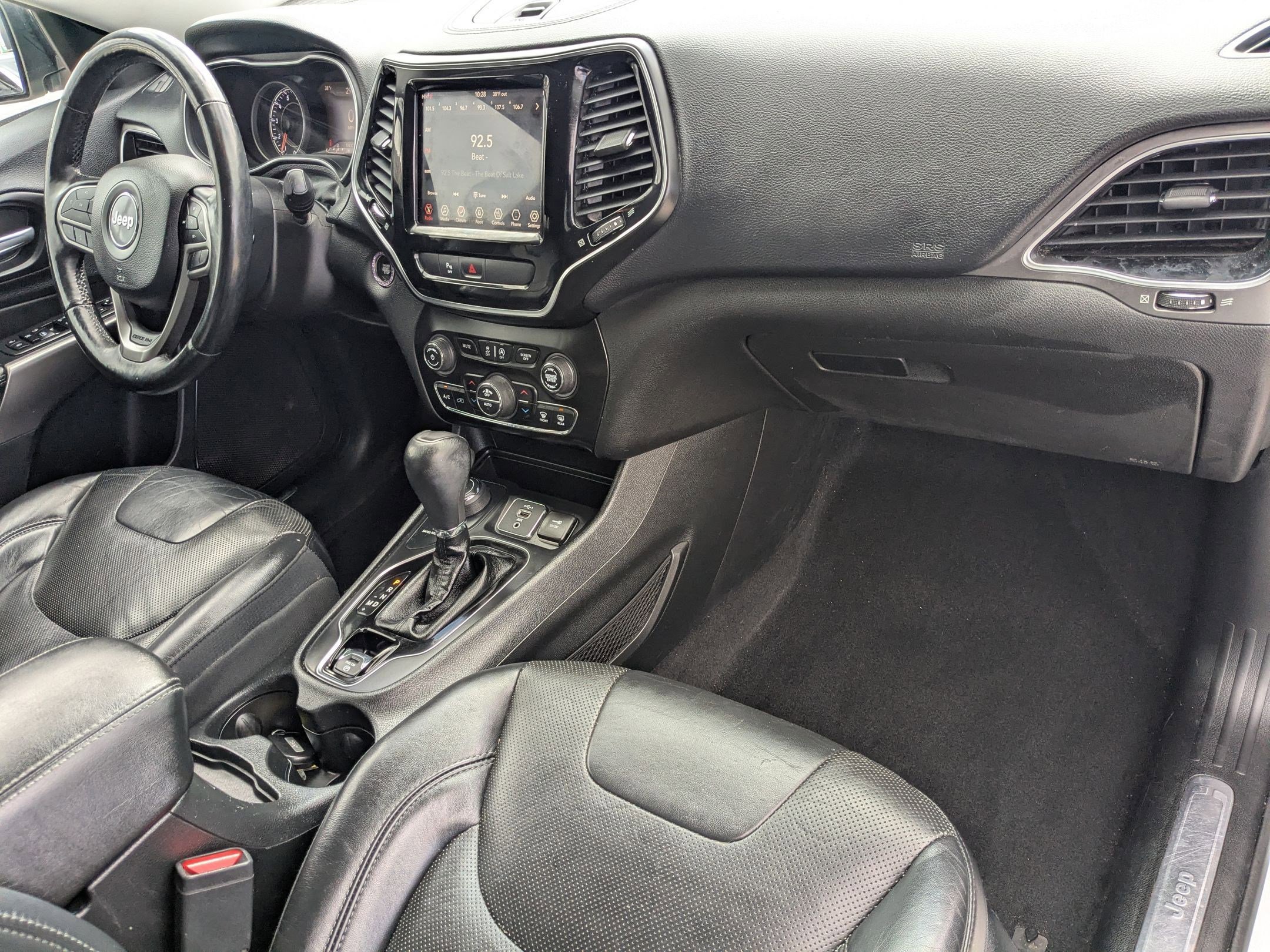 Used 2019 Jeep Cherokee Limited AWD/4WD image 32