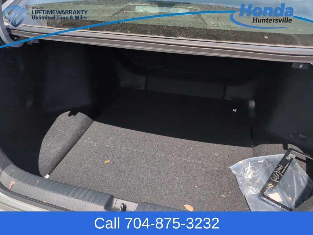 Used 2025 Honda Accord Touring image 12