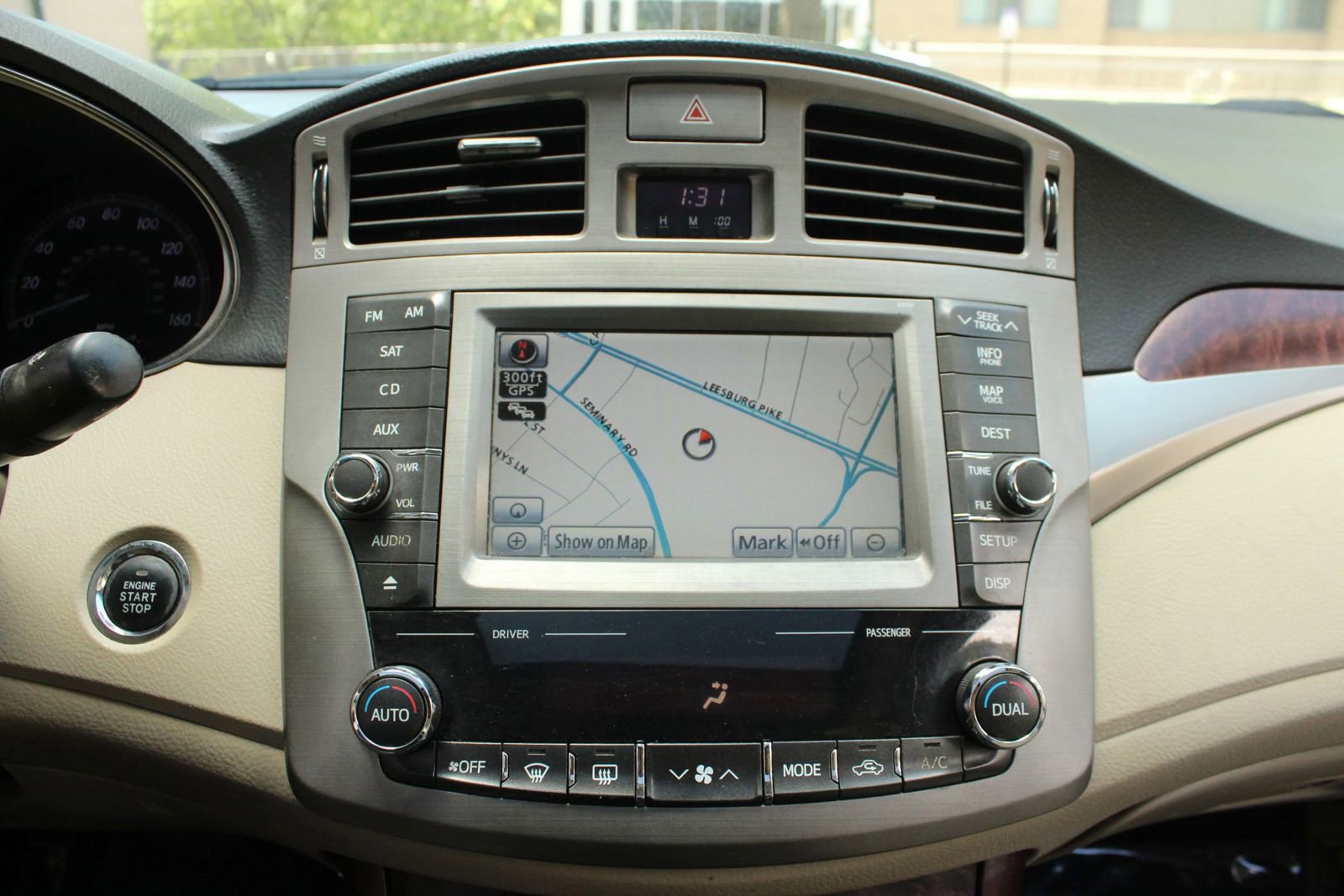 Used 2011 Toyota Avalon Limited FWD image 32