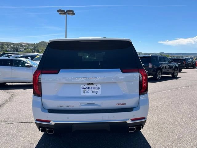New 2026 GMC Yukon XL Denali w/ Denali Reserve Package AWD/4WD image 4
