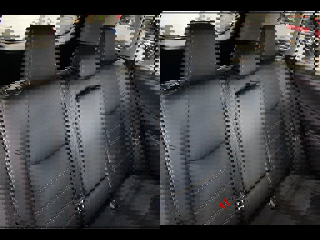 Used 2023 Toyota RAV4 XLE Premium image 21