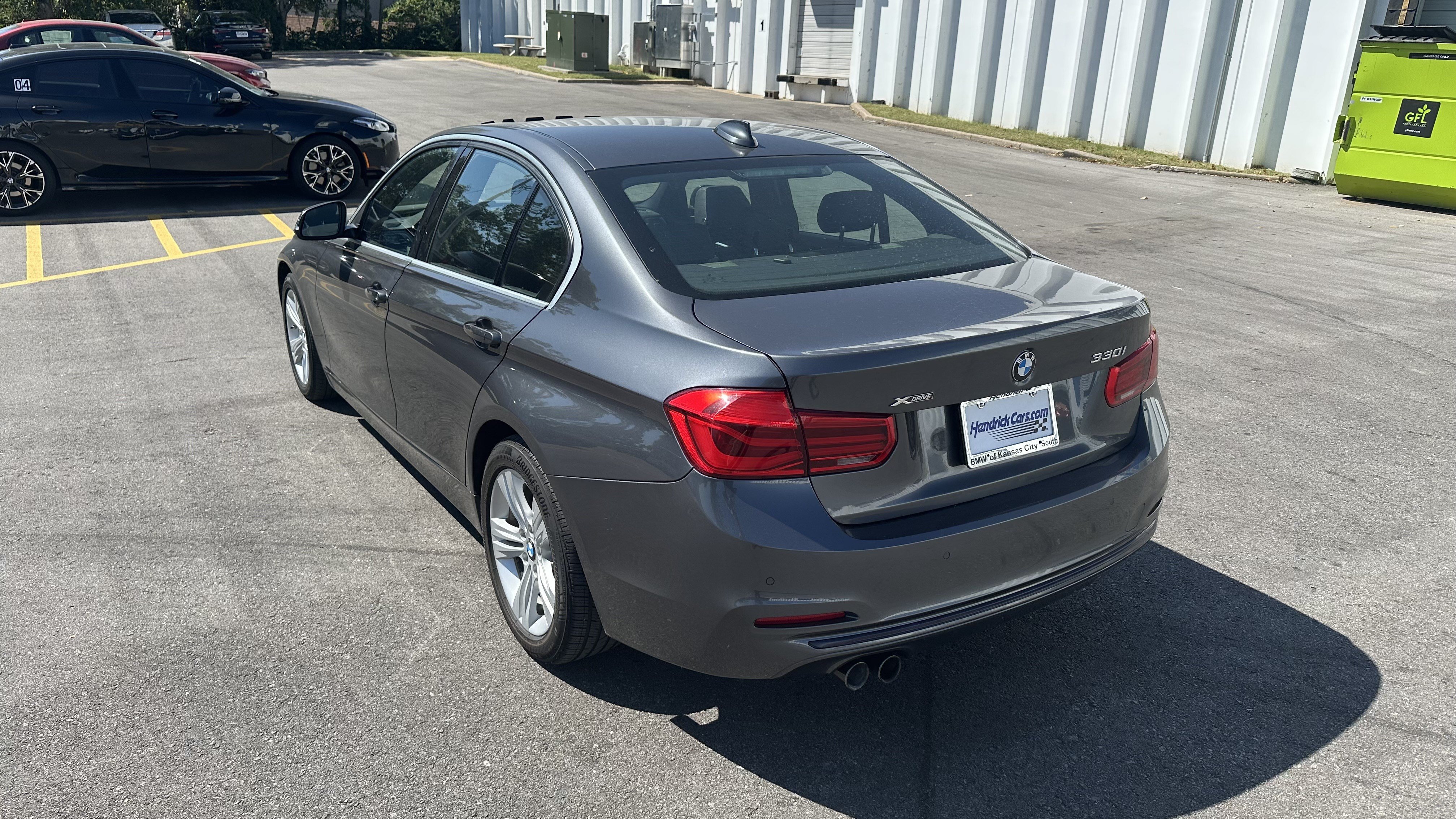 Used 2018 BMW 330i xDrive Sedan w/ Convenience Package AWD/4WD image 8