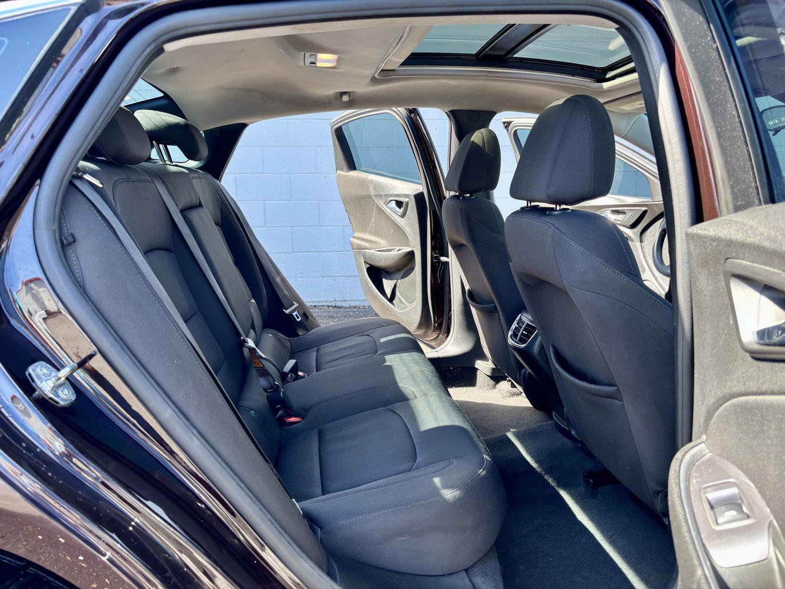 Used 2020 Chevrolet Malibu LT FWD image 9