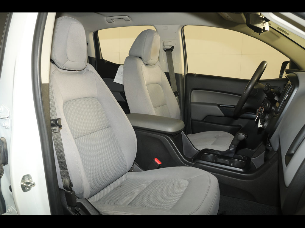 Used 2019 Chevrolet Colorado W/T w/ Custom Special Edition AWD/4WD image 28