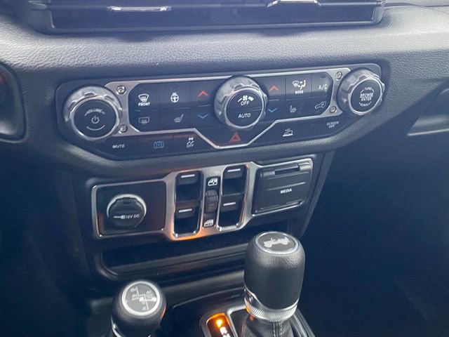 Used 2024 Jeep Wrangler Unlimited w/ Convenience Group image 14
