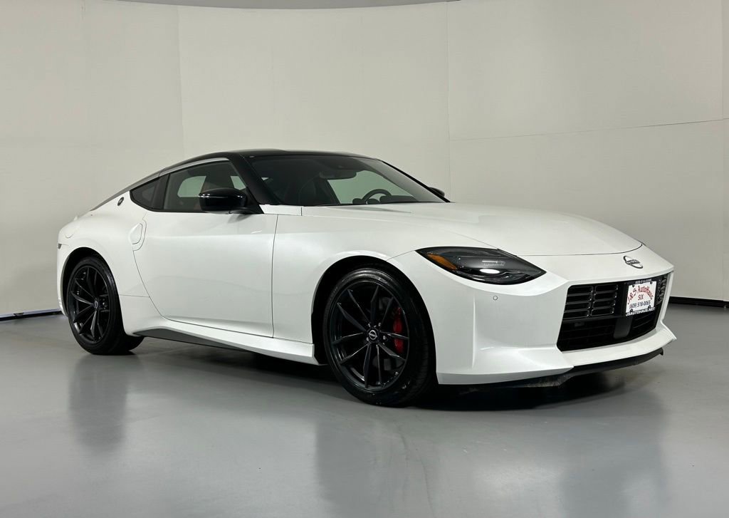 Used 2024 Nissan Z Performance w/ Floor Mat Package