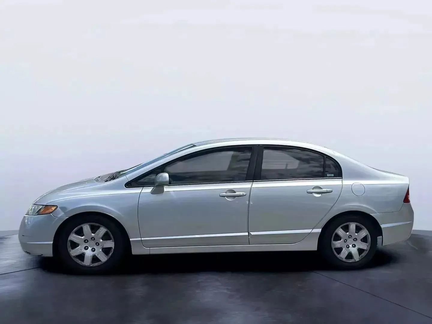 Used 2007 Honda Civic LX image 2