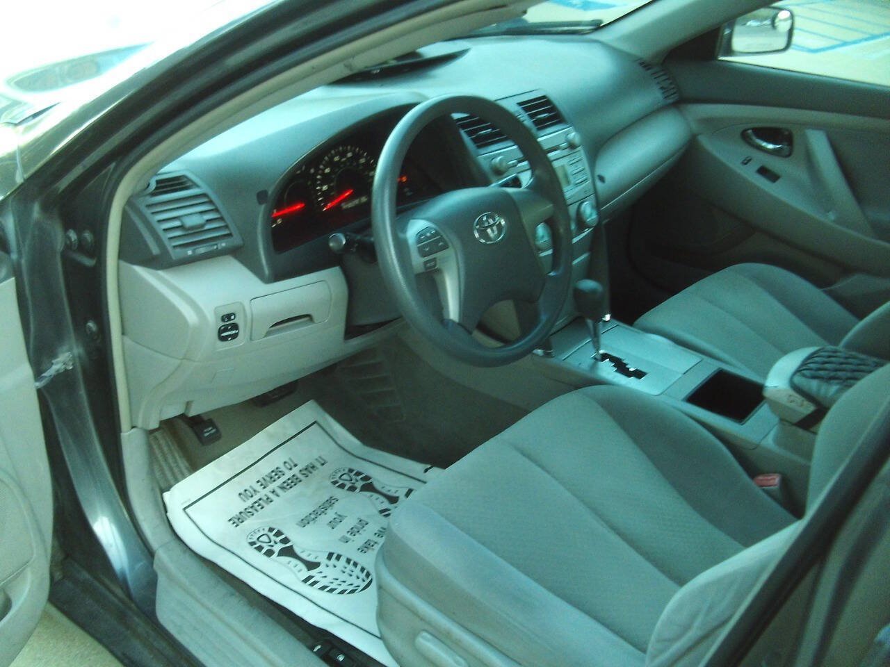 Used 2008 Toyota Camry LE FWD image 23