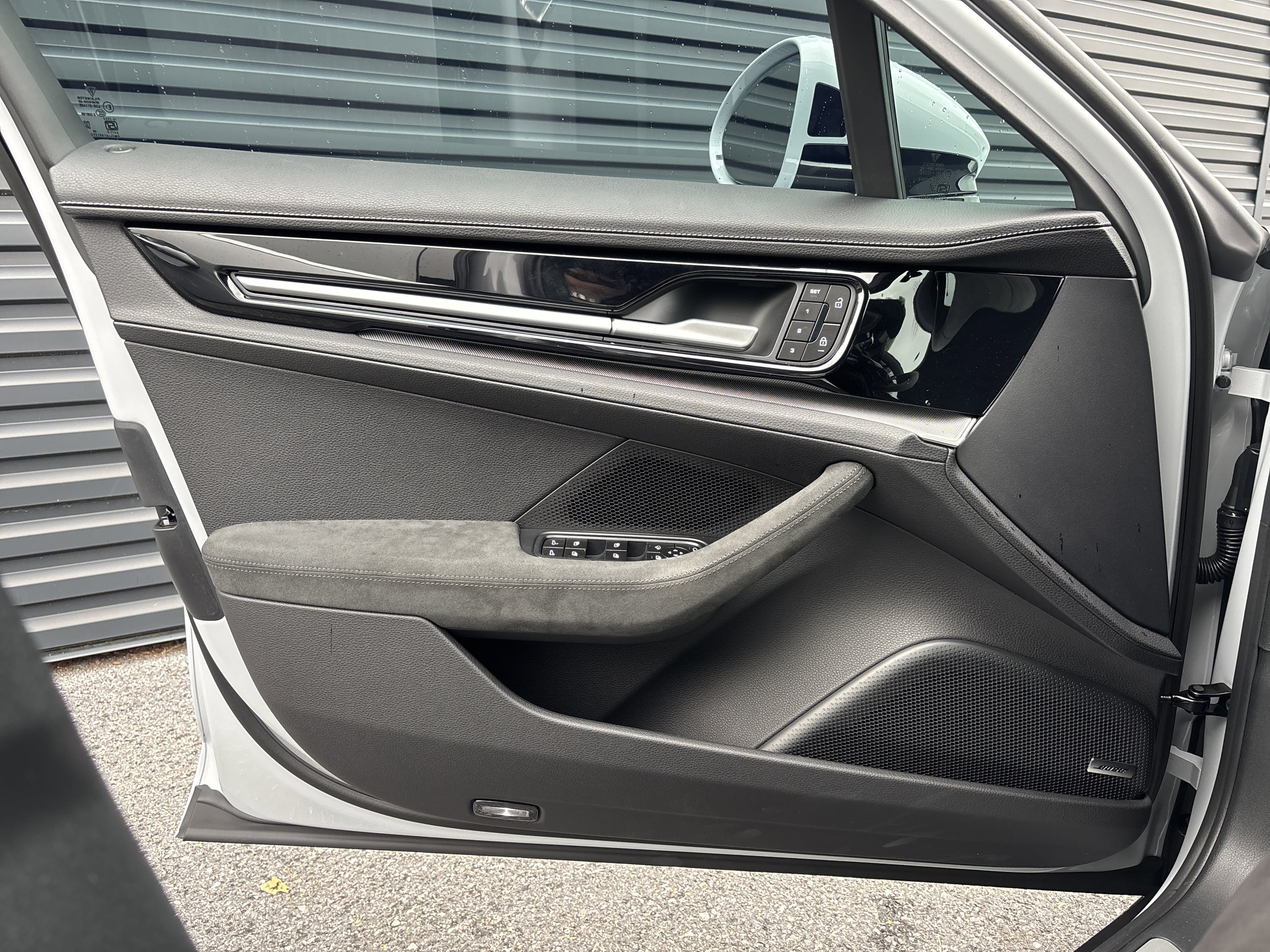 Certified 2026 Porsche Panamera image 14