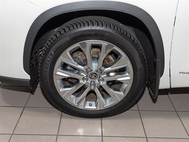 Used 2020 Toyota Highlander Limited w/ Protection Package #3 AWD/4WD image 6