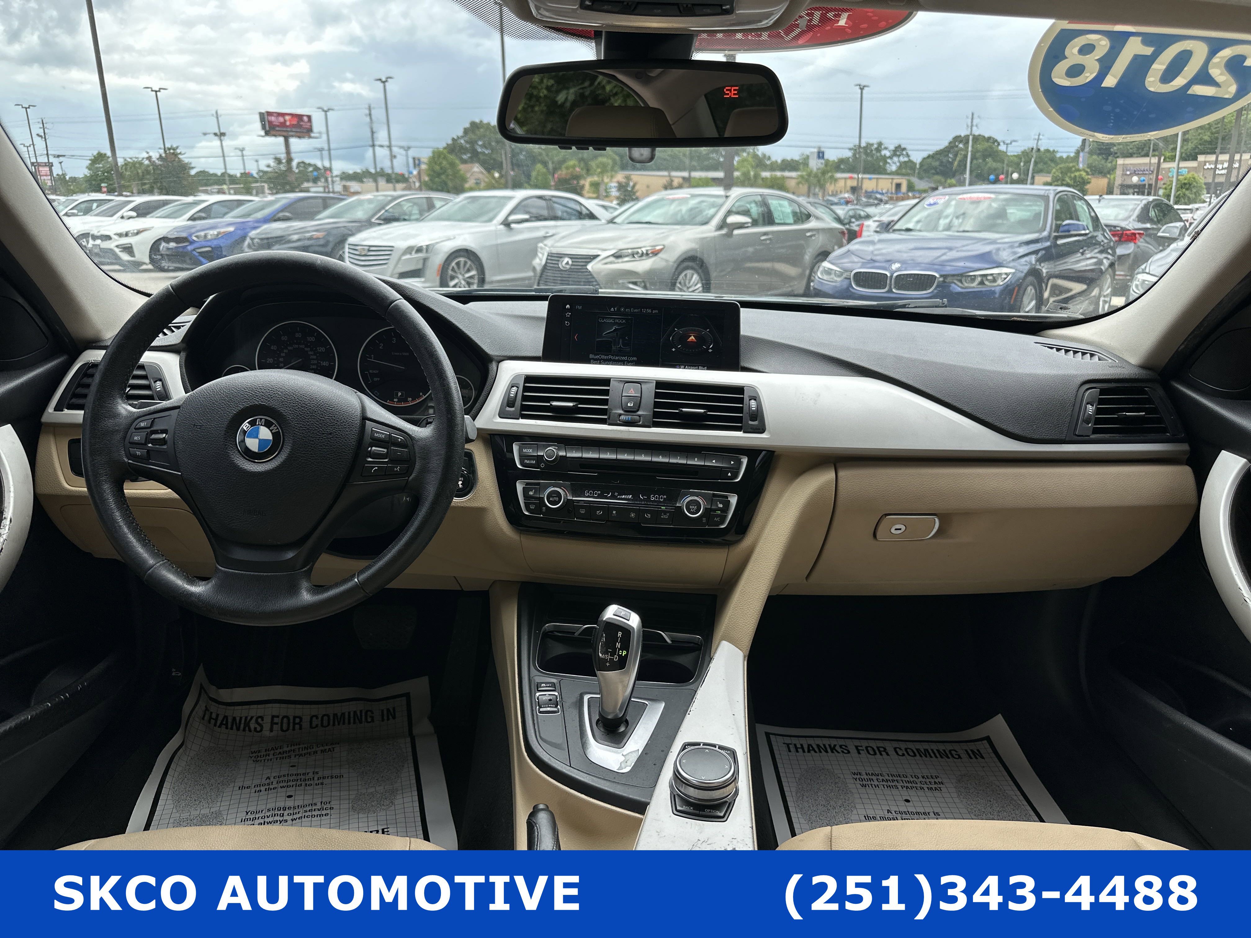 Used 2018 BMW 320i Sedan w/ Premium Package RWD image 15