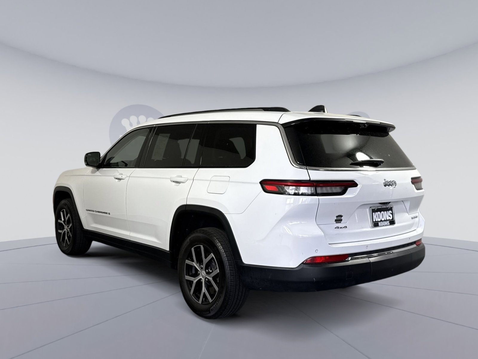 Used 2023 Jeep Grand Cherokee L Limited w/ Luxury Tech Group II AWD/4WD image 4