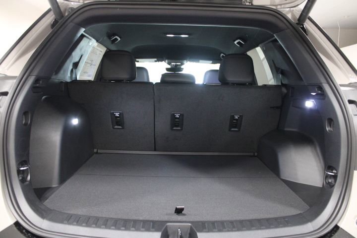 New 2026 GMC Terrain AT4 AWD/4WD image 12