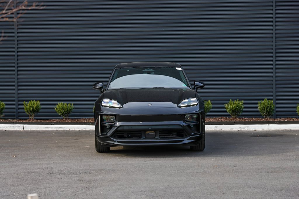 New 2025 Porsche Macan Turbo Electric image 10