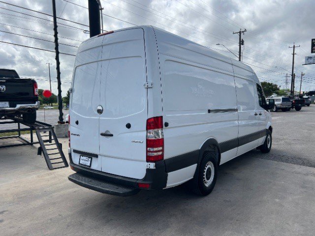 Used 2017 Freightliner Sprinter 2500 image 7