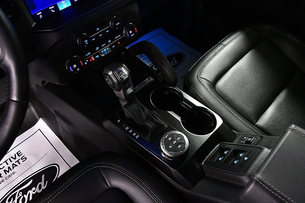 Used 2025 Ford Bronco Badlands image 22