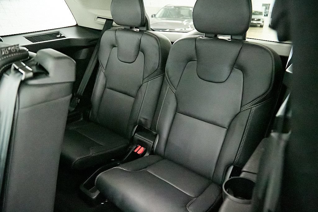 Used 2024 Volvo XC90 T8 Ultimate w/ Lounge Package AWD/4WD image 28