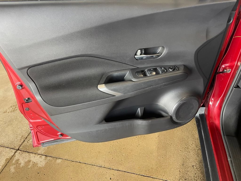 Certified 2024 Nissan Kicks SV w/ Exterior Package FWD image 9