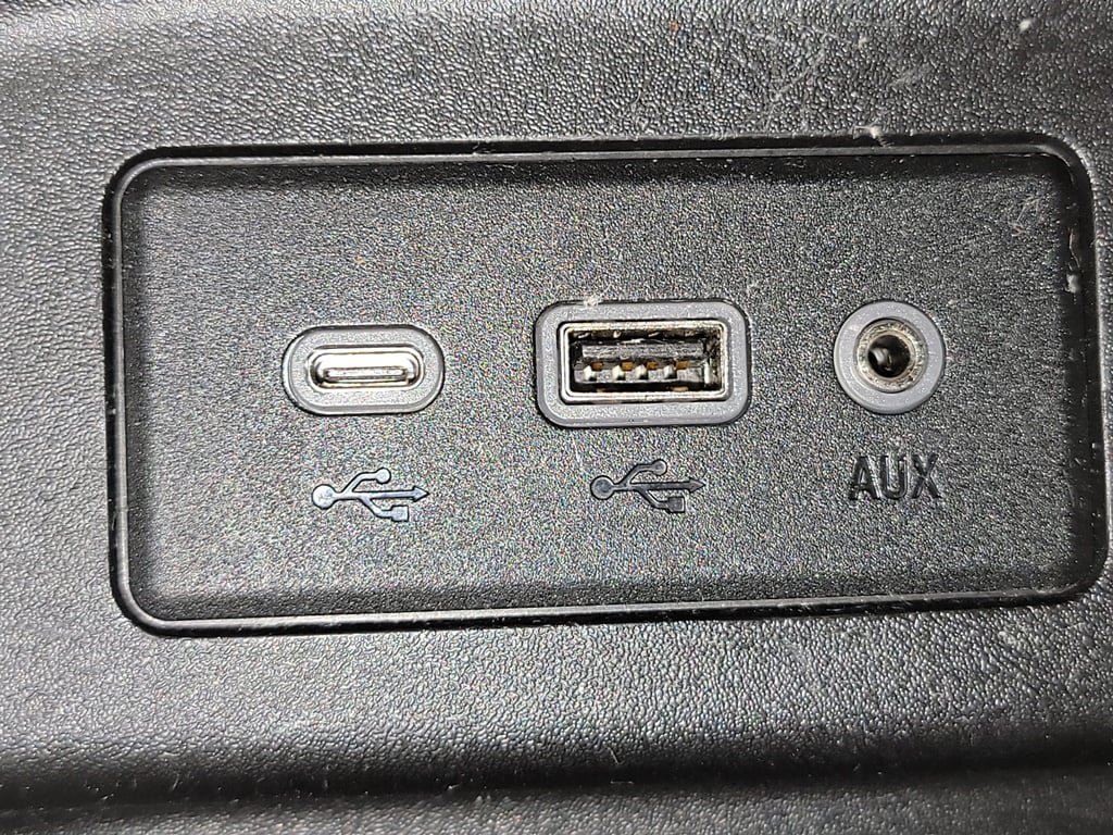 Used 2020 Chevrolet Equinox LT FWD image 23