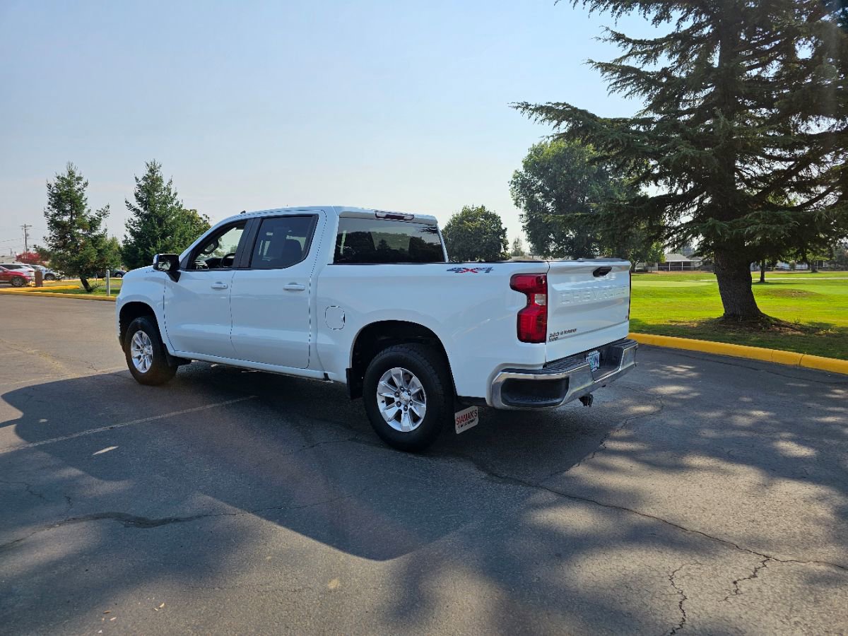 Used 2020 Chevrolet Silverado 1500 LT w/ Remote Start Package image 25