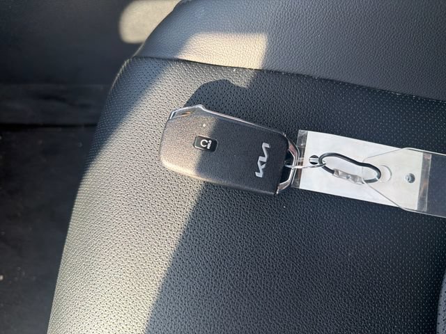 Used 2024 Kia Sportage EX AWD/4WD image 29