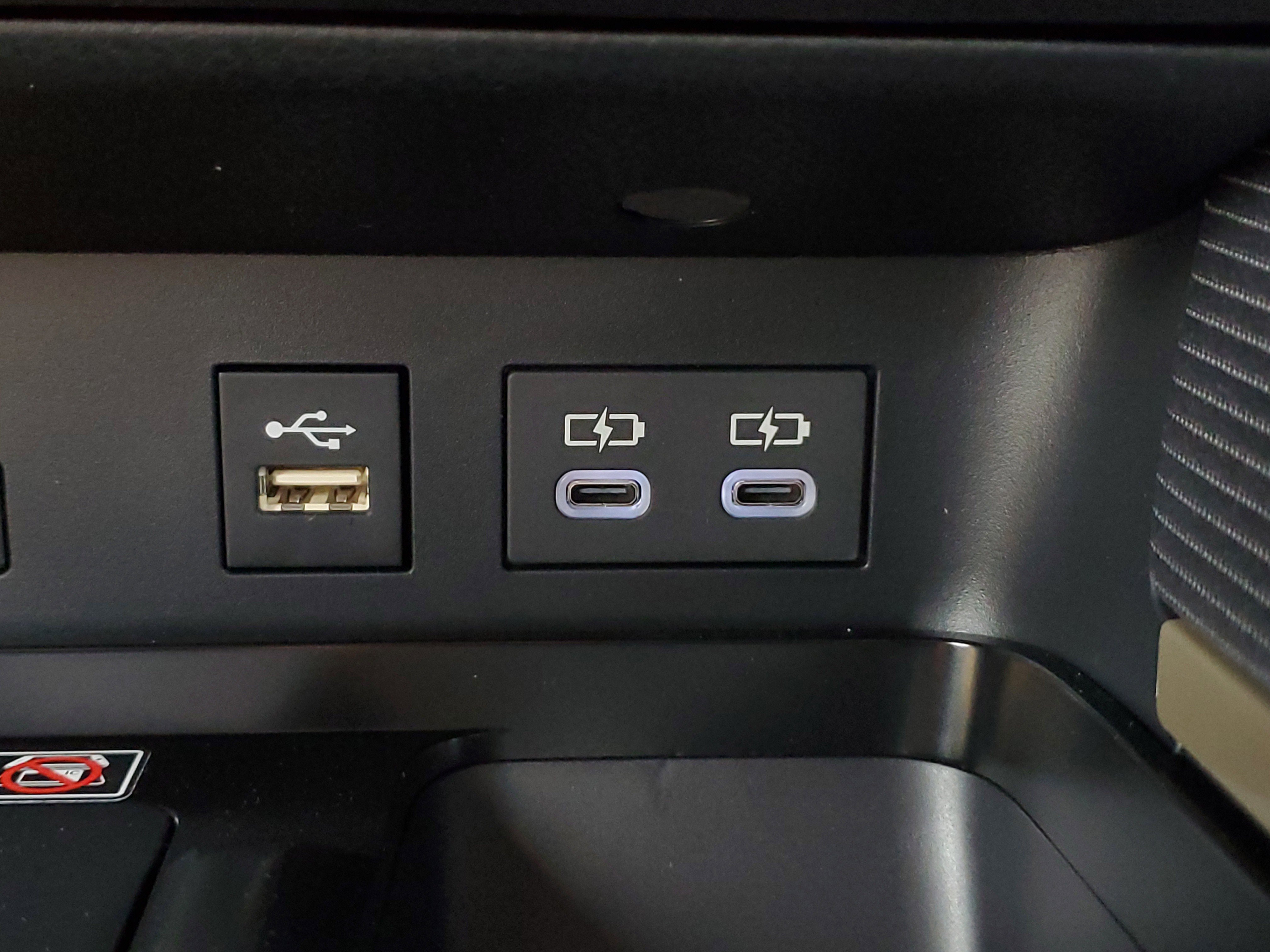 New 2026 Toyota Camry SE FWD image 25