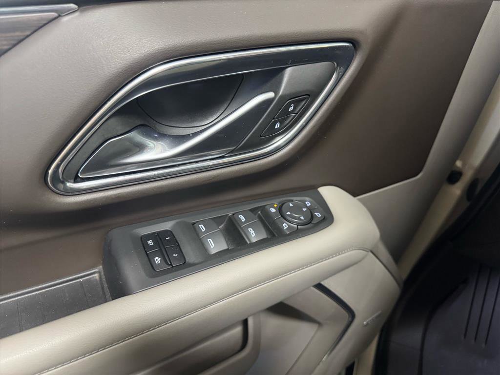 Used 2022 Chevrolet Tahoe LT w/ LT Signature Plus Package image 18