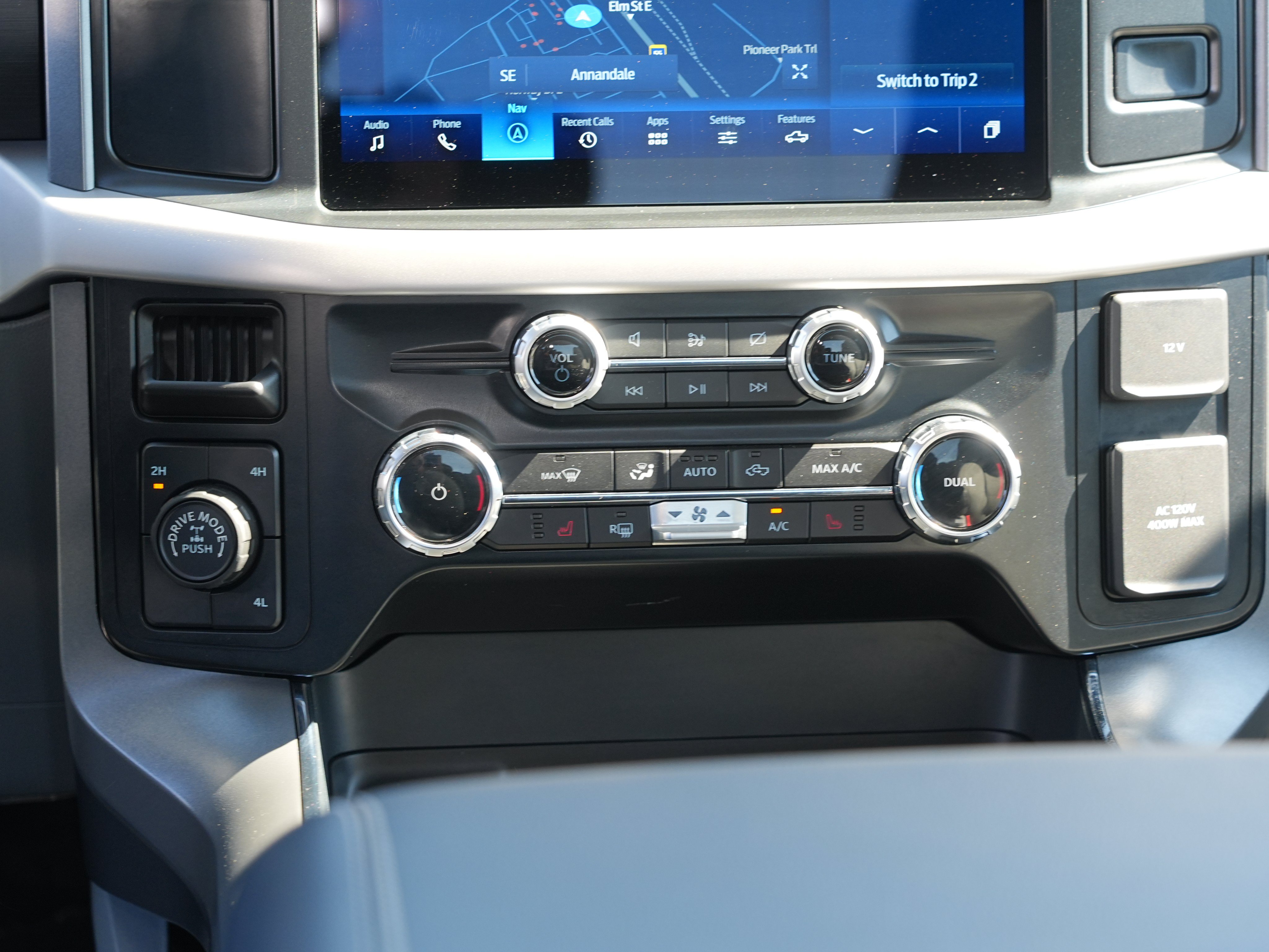 Used 2023 Ford F150 4x4 SuperCrew image 25