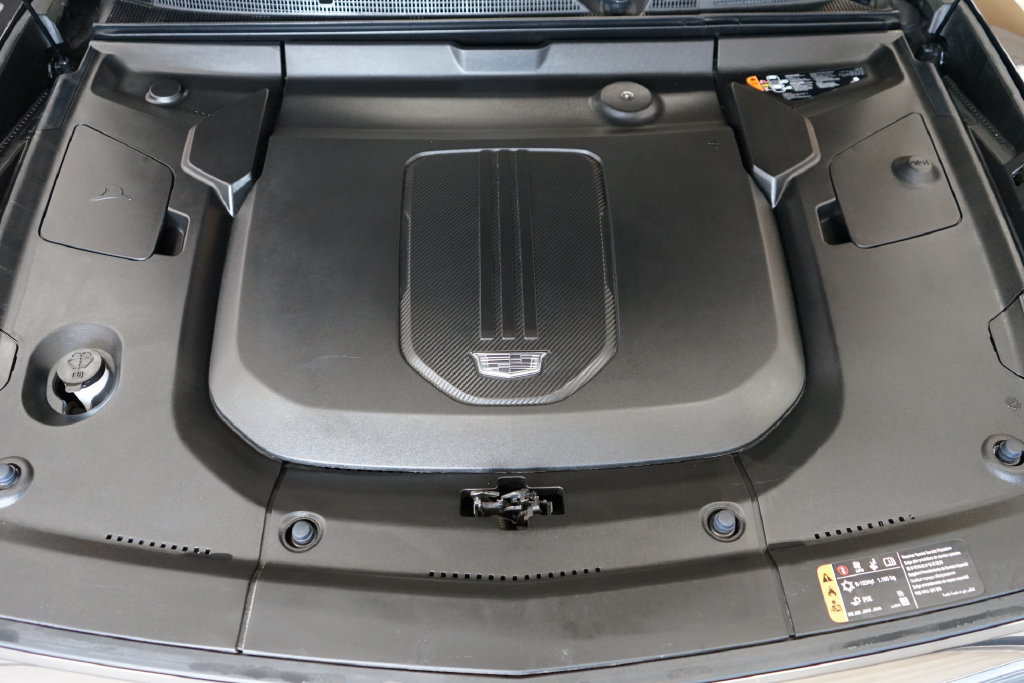 Used 2024 Cadillac Lyriq Sport w/ LPO, Floor Liner Package AWD/4WD image 59