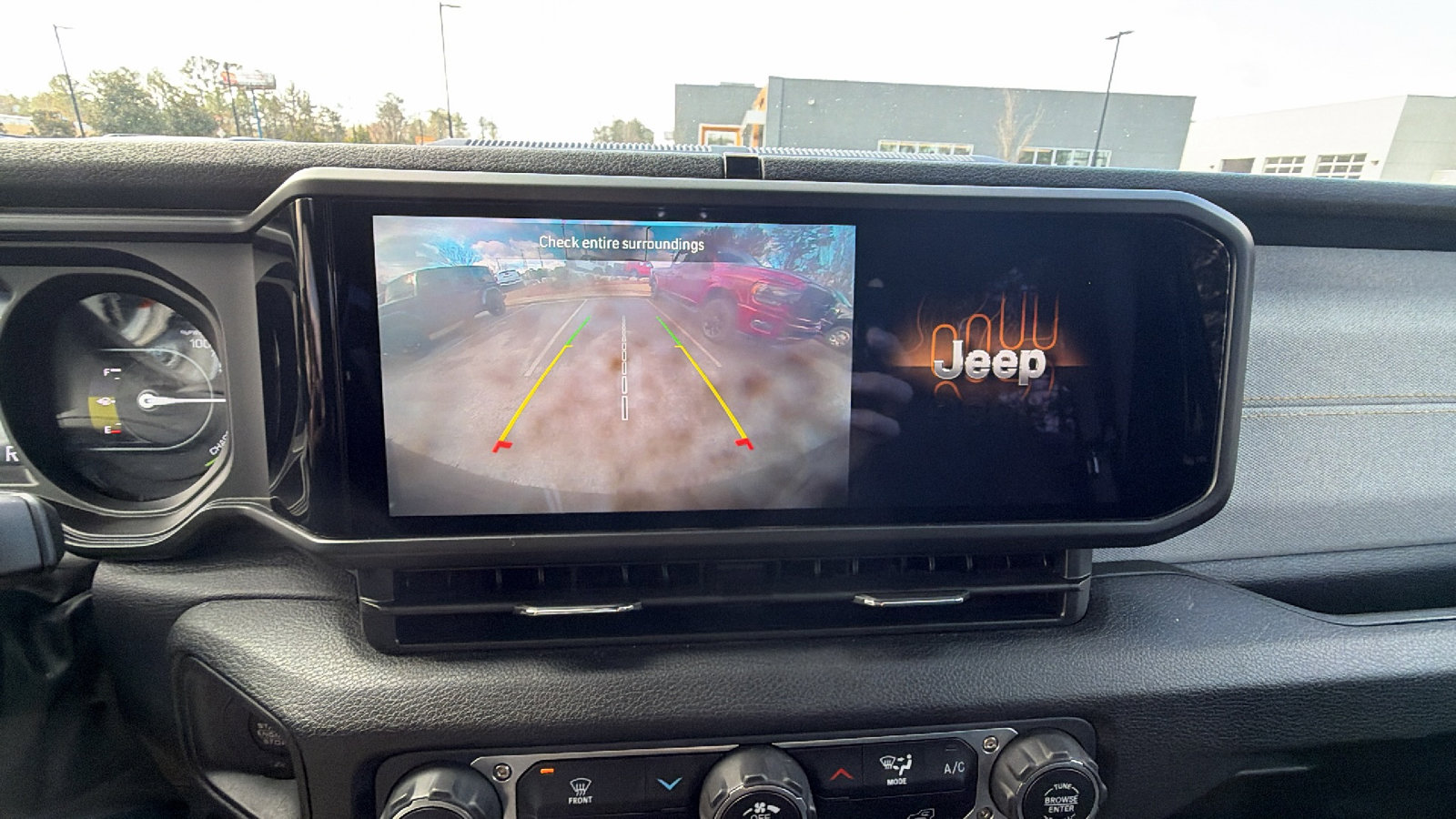 Used 2025 Jeep Wrangler Willys 4xe image 32