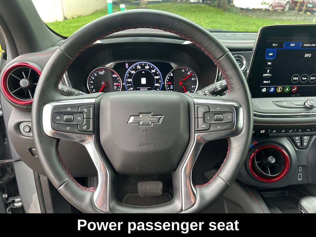 Used 2025 Chevrolet Blazer RS FWD image 15