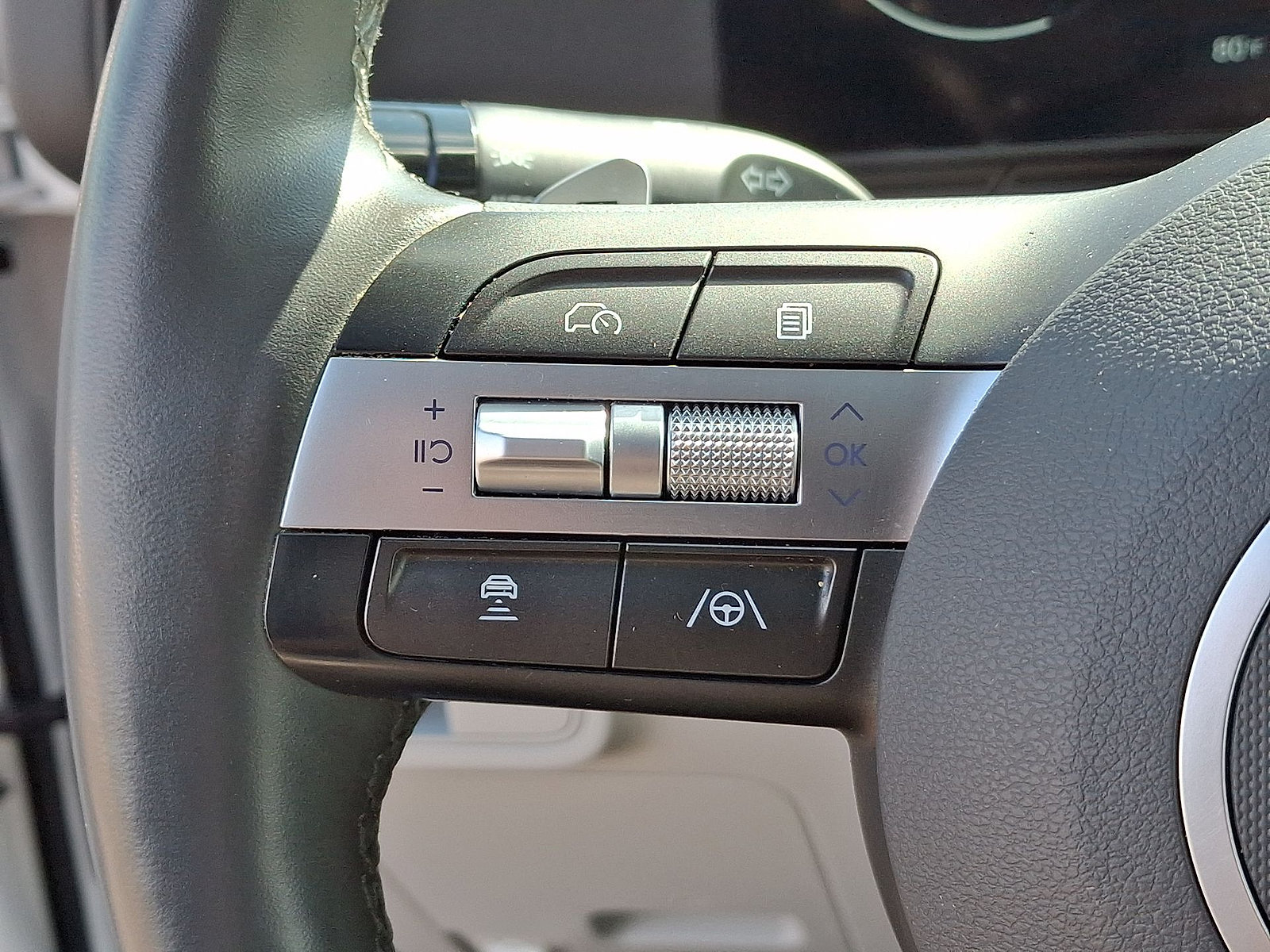 Certified 2024 Hyundai Kona Limited AWD/4WD image 23