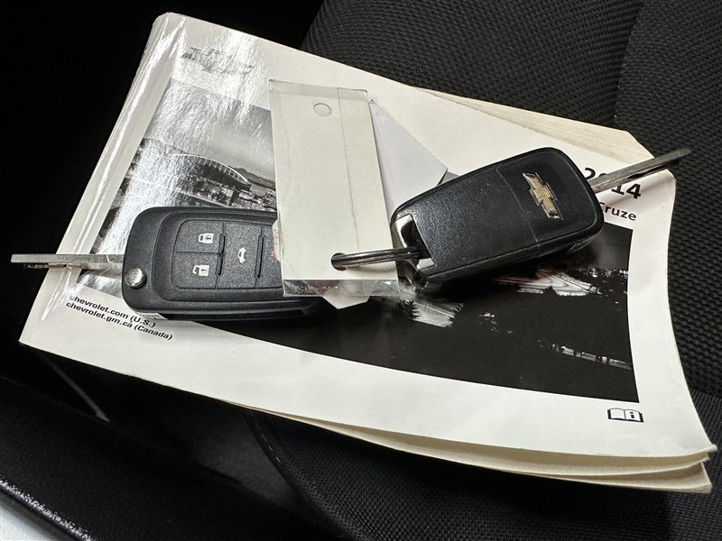 Used 2014 Chevrolet Cruze LT FWD image 22