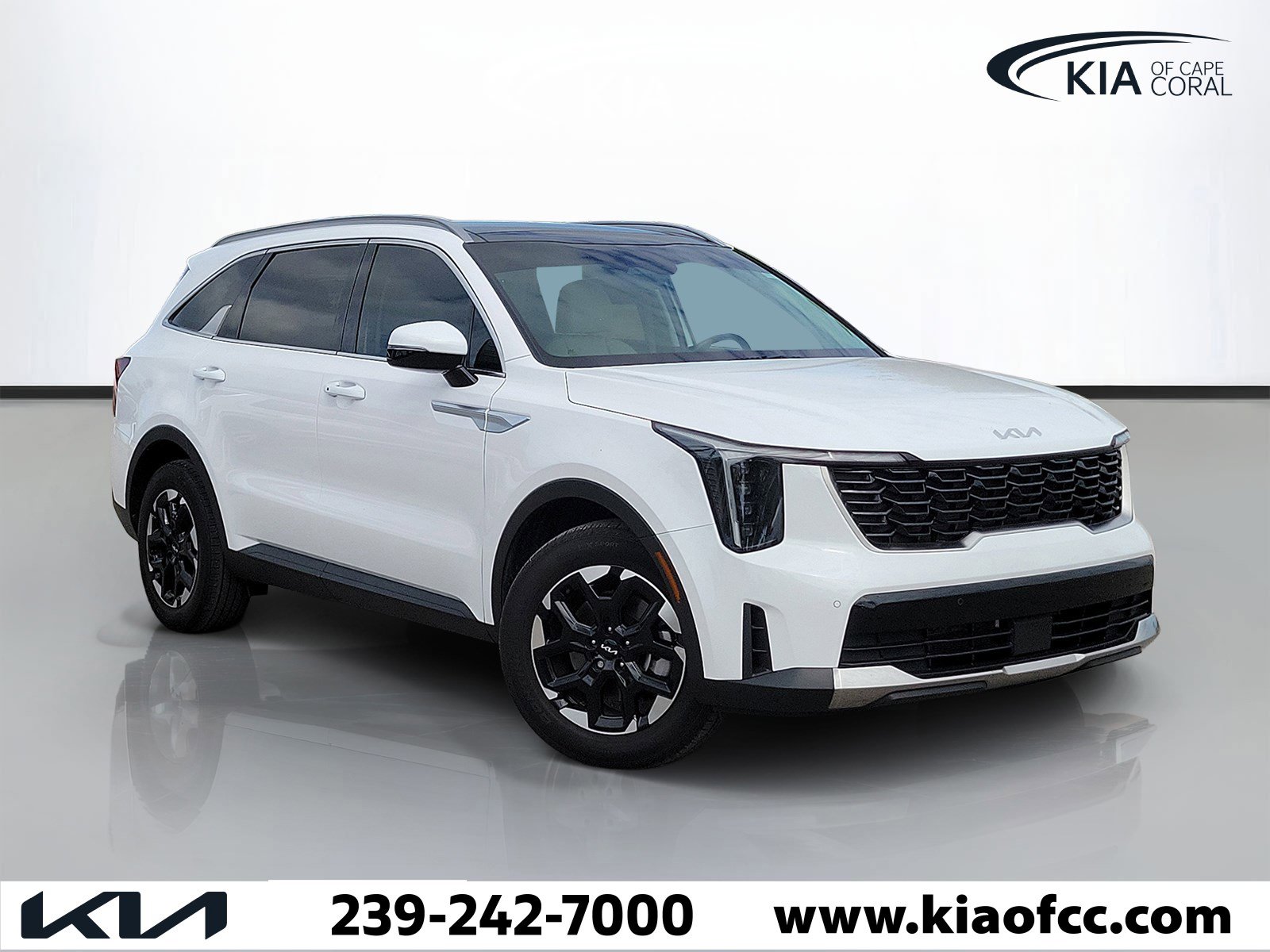 Used 2025 Kia Sorento S w/ Panoramic Sunroof Package FWD image 1