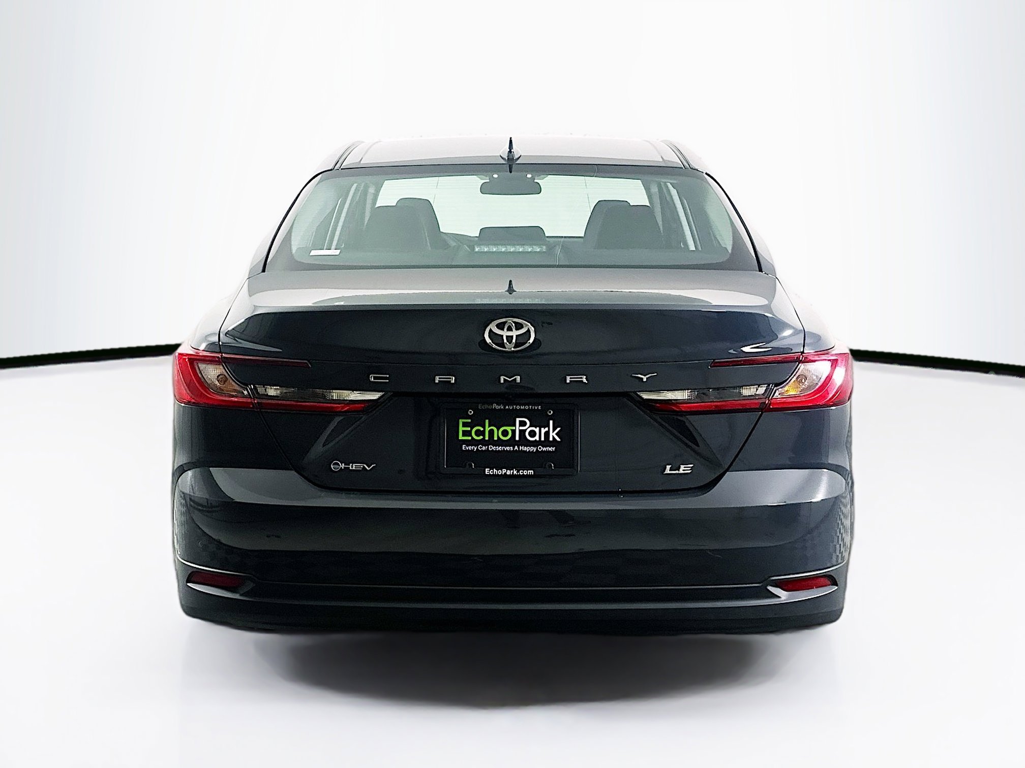 Used 2026 Toyota Camry LE image 7