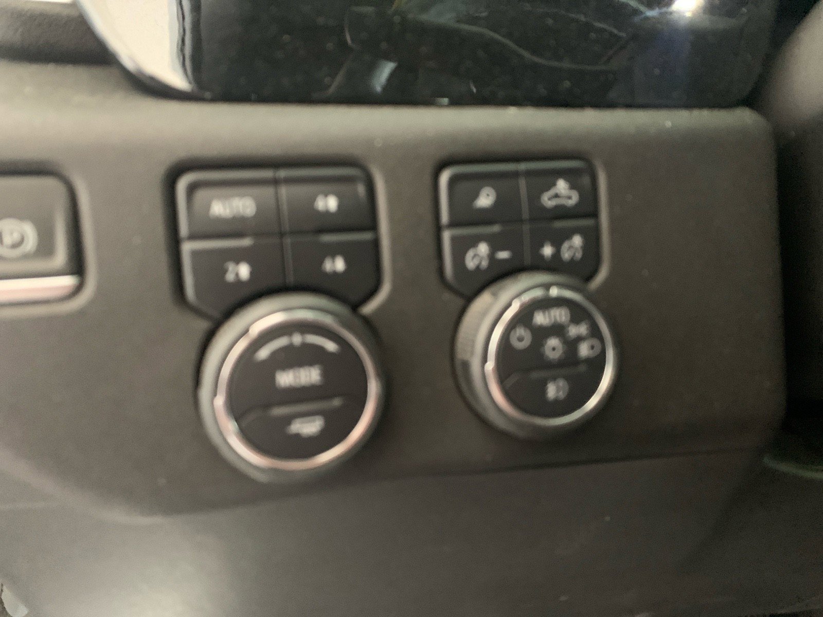 Used 2024 Chevrolet Silverado 1500 High Country image 19