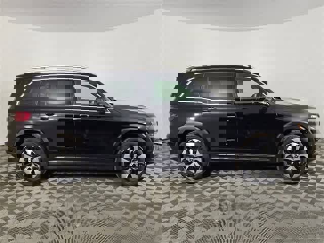 Certified 2025 Mercedes-Benz GLB 250 4MATIC image 65