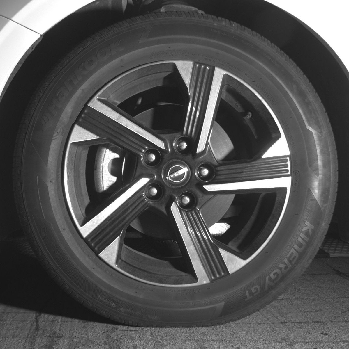 Used 2025 Nissan Sentra SV image 11