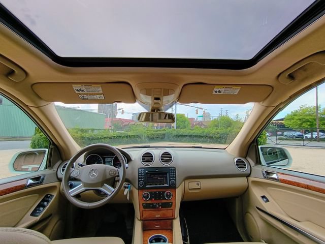 Used 2009 Mercedes-Benz ML 320 BlueTEC 4MATIC image 54