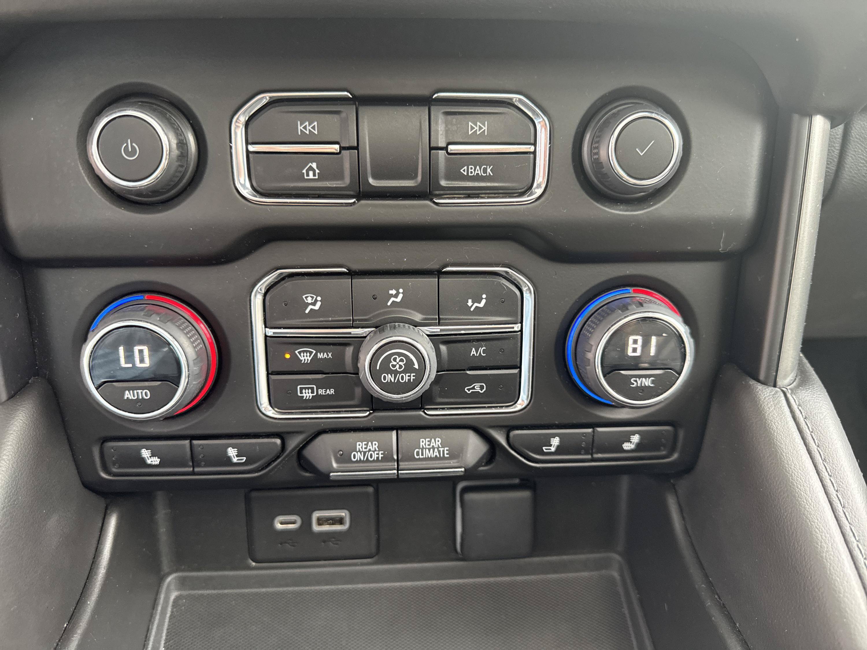 Used 2023 Chevrolet Tahoe Z71 AWD/4WD image 15