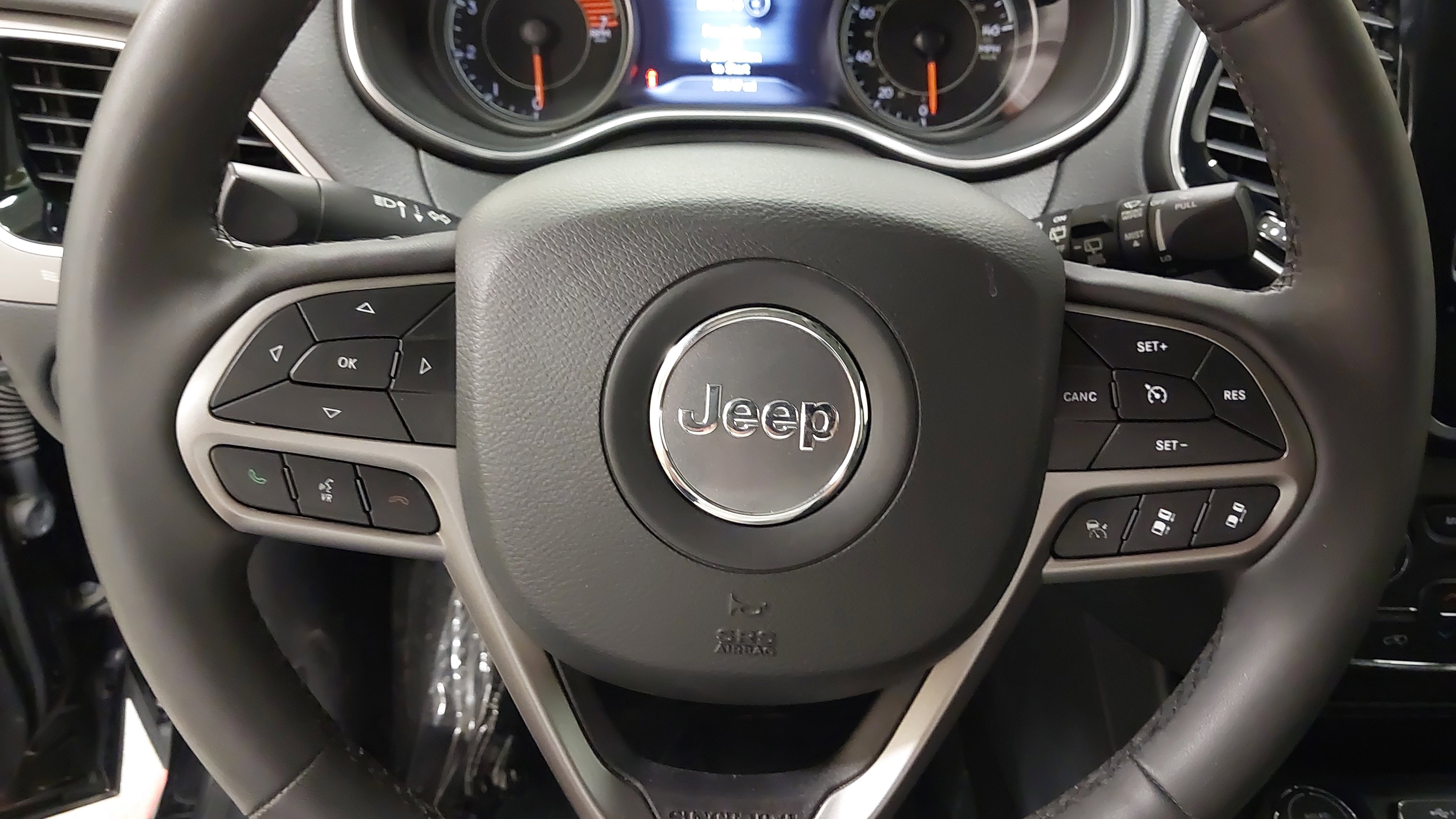 Used 2022 Jeep Cherokee Limited image 35