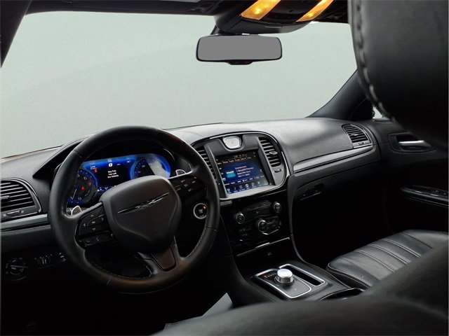 Used 2016 Chrysler 300 S image 8