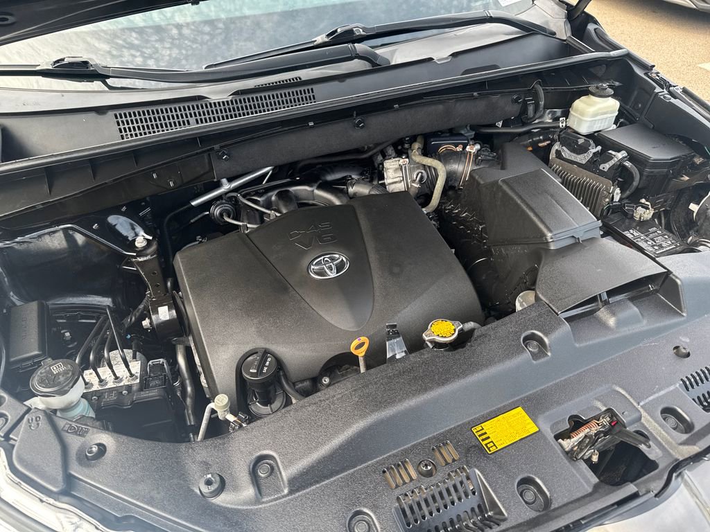 Used 2017 Toyota Highlander XLE AWD/4WD image 48