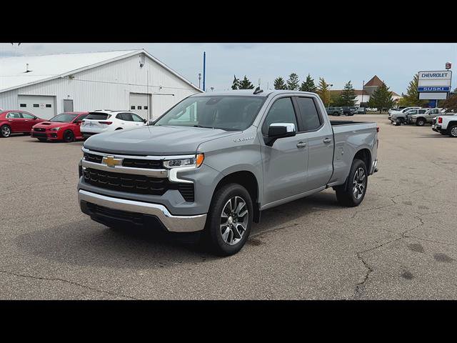 Used 2024 Chevrolet Silverado 1500 LT AWD/4WD image 32