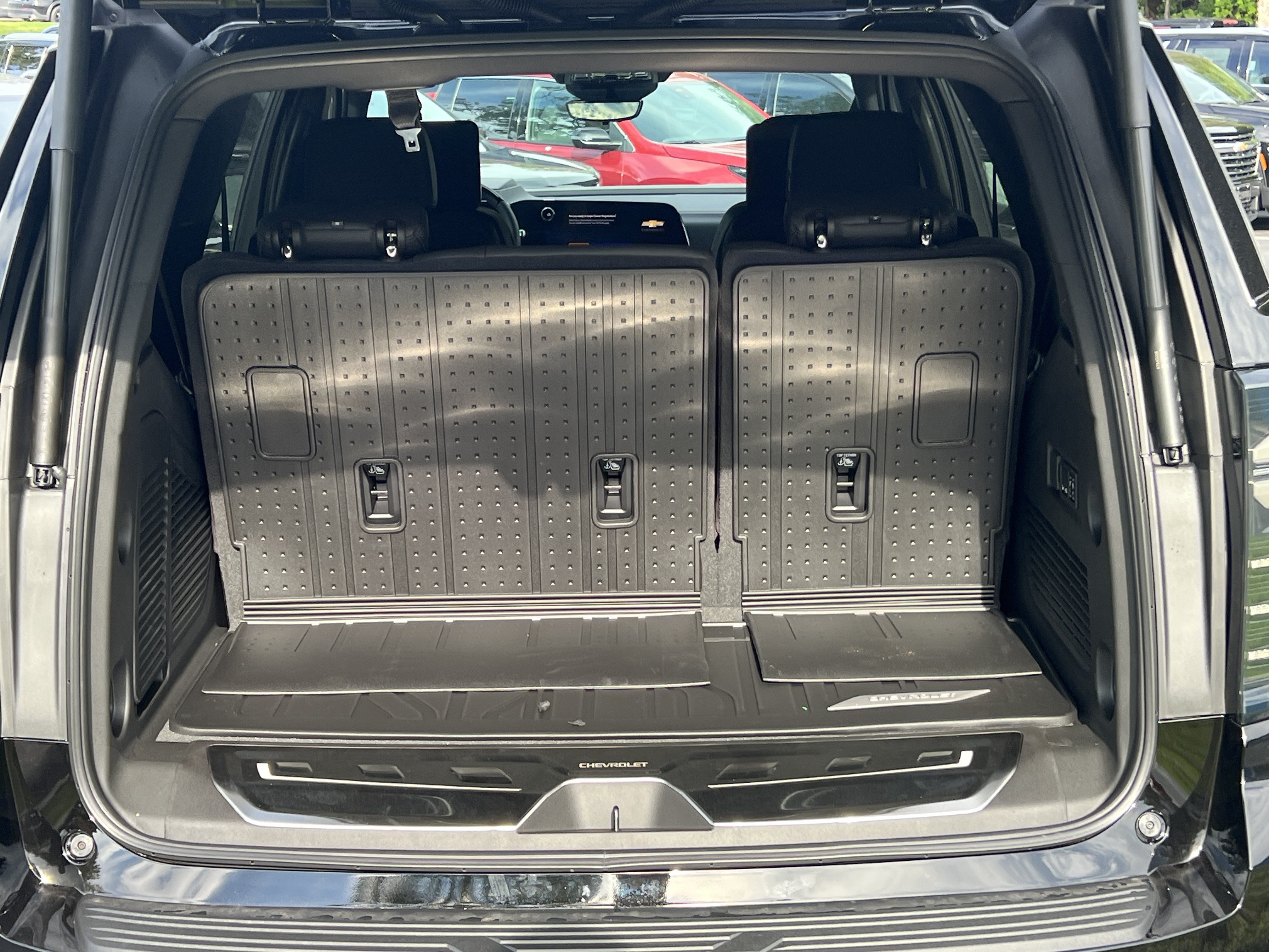 New 2027 Chevrolet Tahoe High Country AWD/4WD image 15