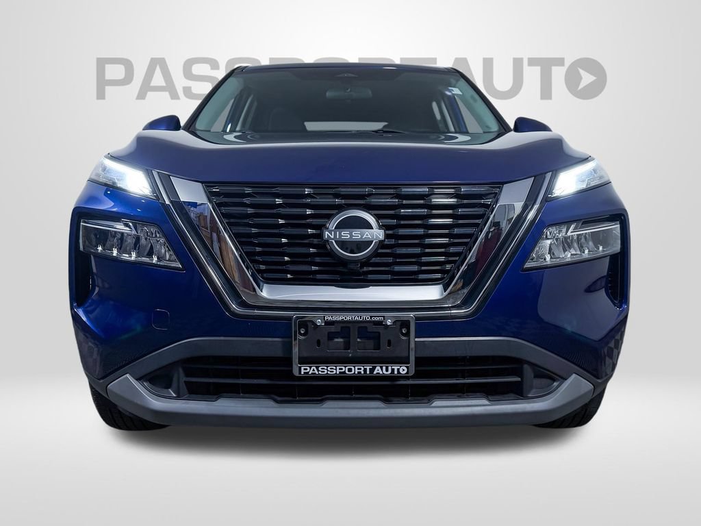 Certified 2023 Nissan Rogue SV FWD image 2