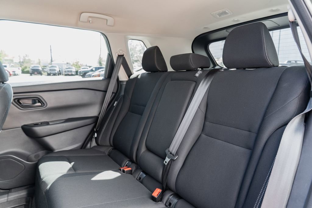 Certified 2025 Nissan Rogue S image 22