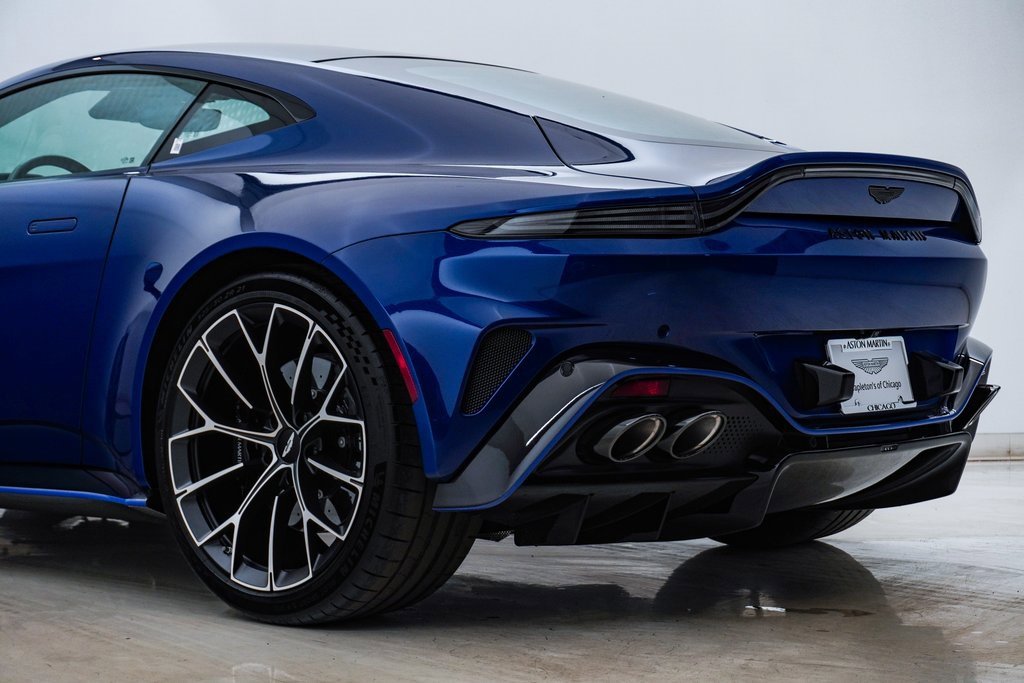 Used 2025 Aston Martin V8 Vantage Coupe image 11