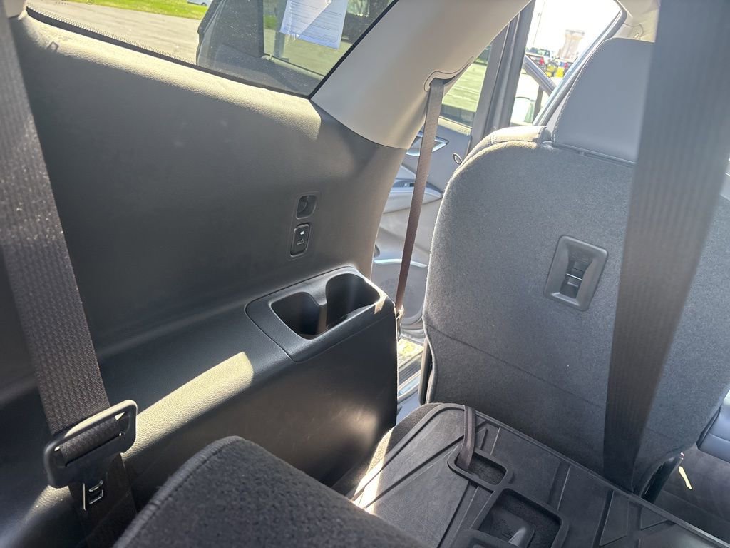 Used 2019 Buick Enclave Essence image 28